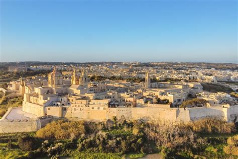 22 Most Impressive Walled Cities in the World .